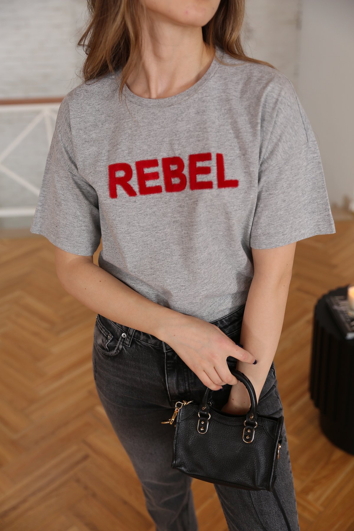 Rebel Yazılı Bisiklet Yaka Tişört 