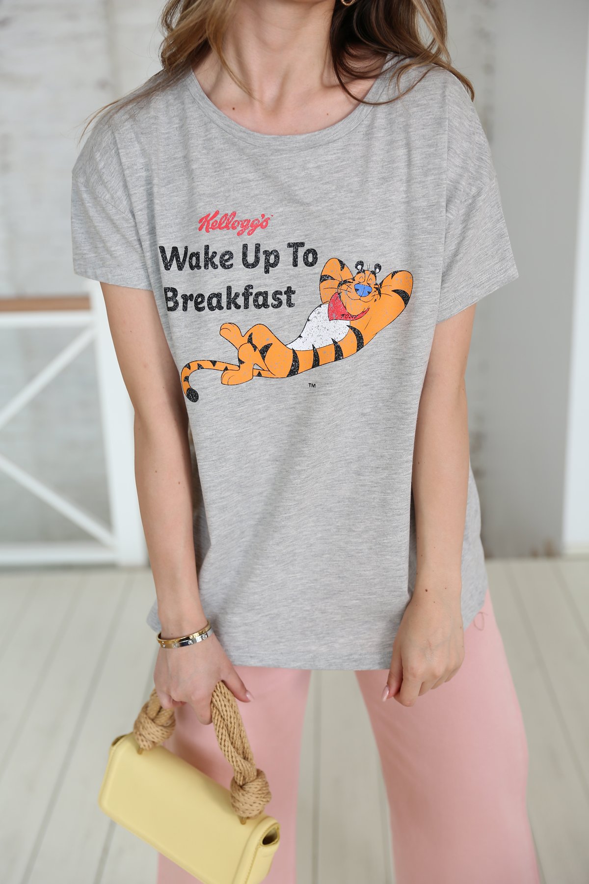 Wake Up To Breakfast Yazılı Tshirt 