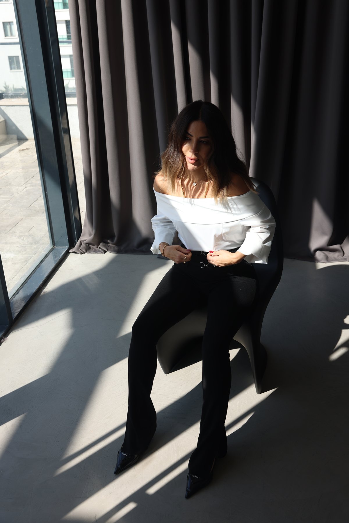 Ö.Ö.Madonna Yaka Kapri Kol Saten Bluz