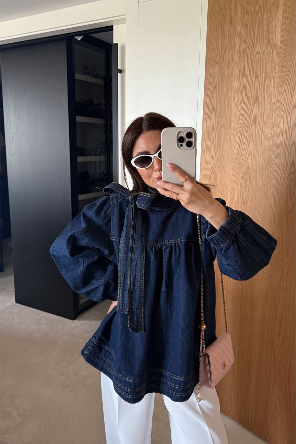 Yakası Düğmeli Kontrast Dikişli Denim Tasarım Bluz