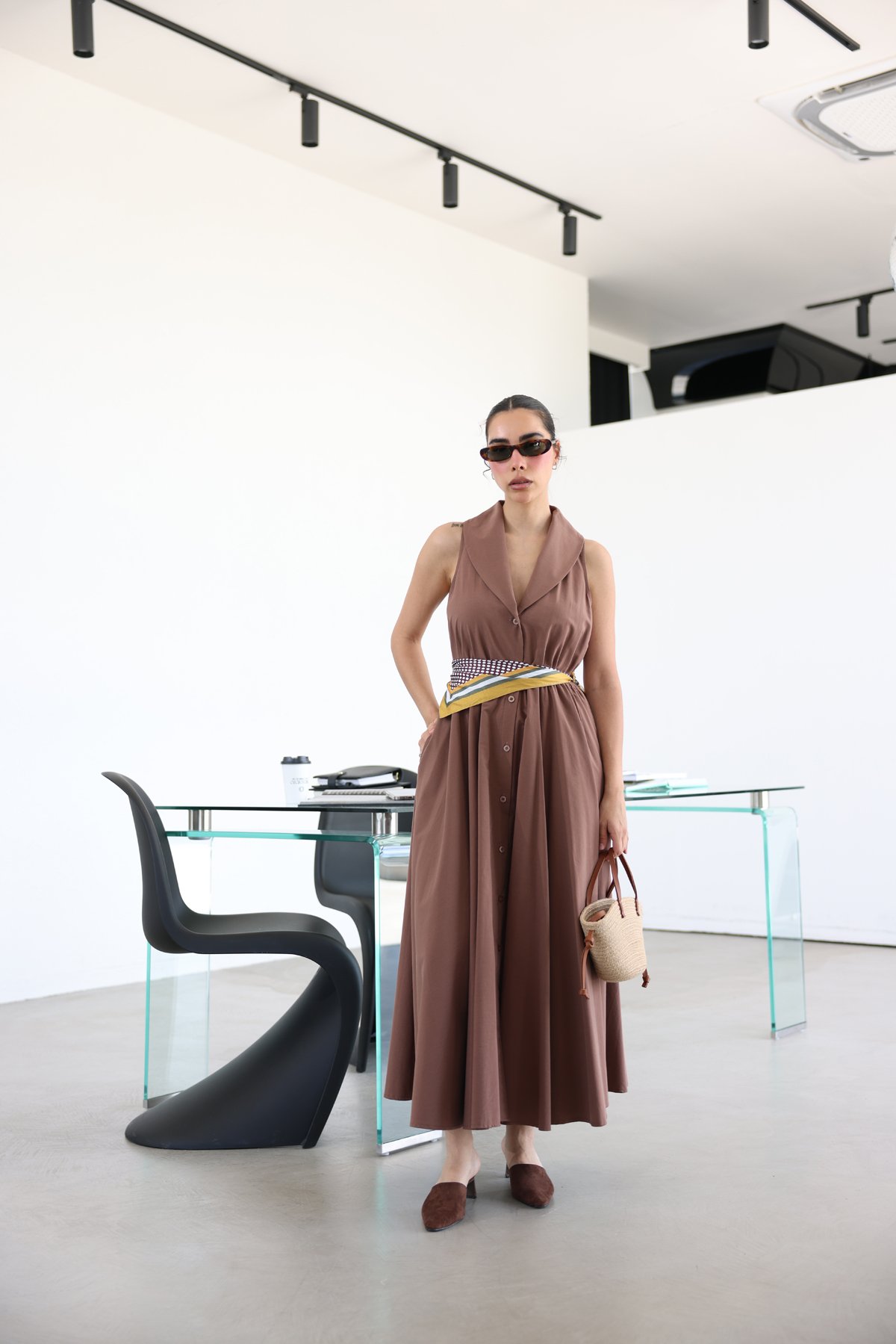 Yakalı Kemerli Midi Boy Elbise