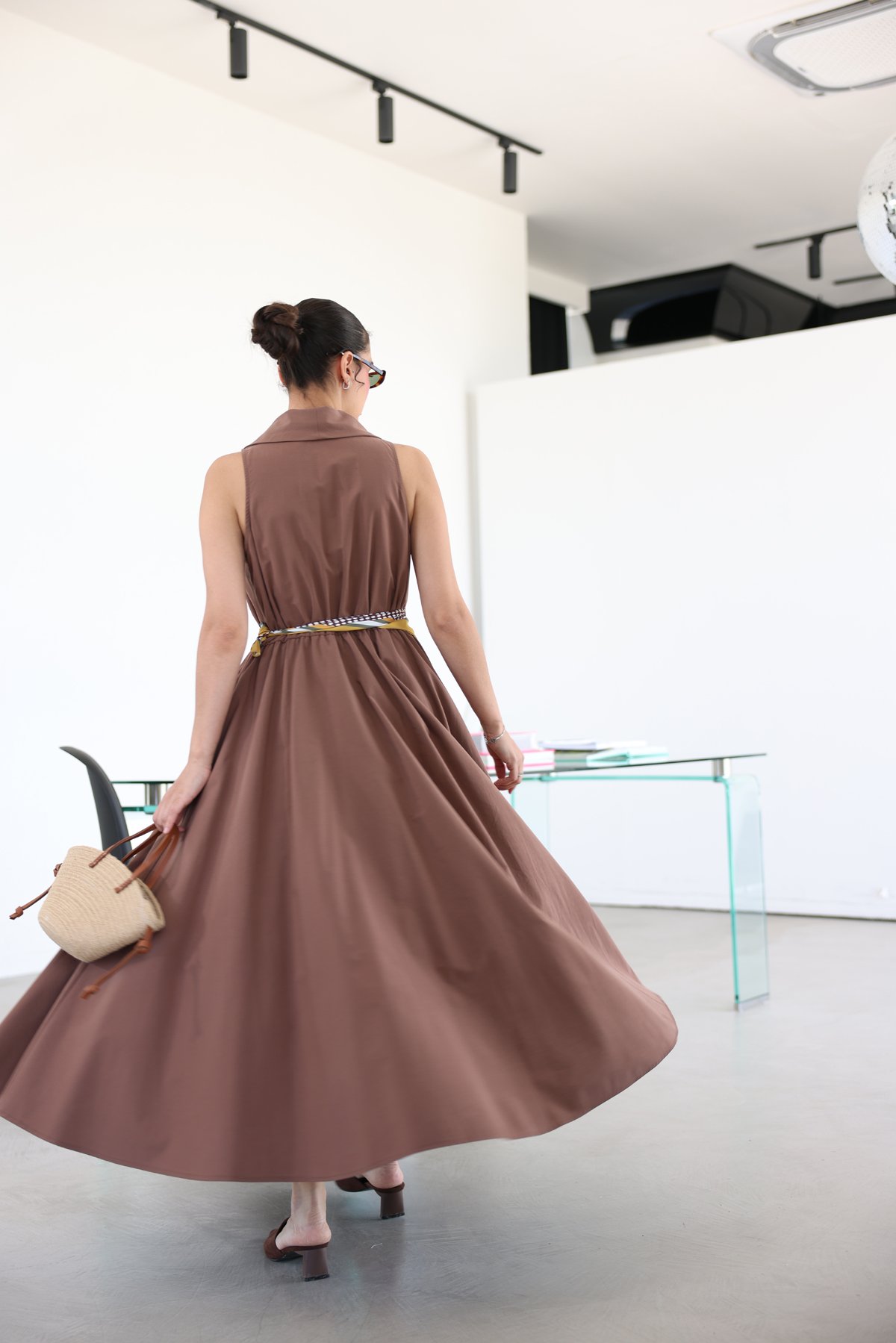 Yakalı Kemerli Midi Boy Elbise