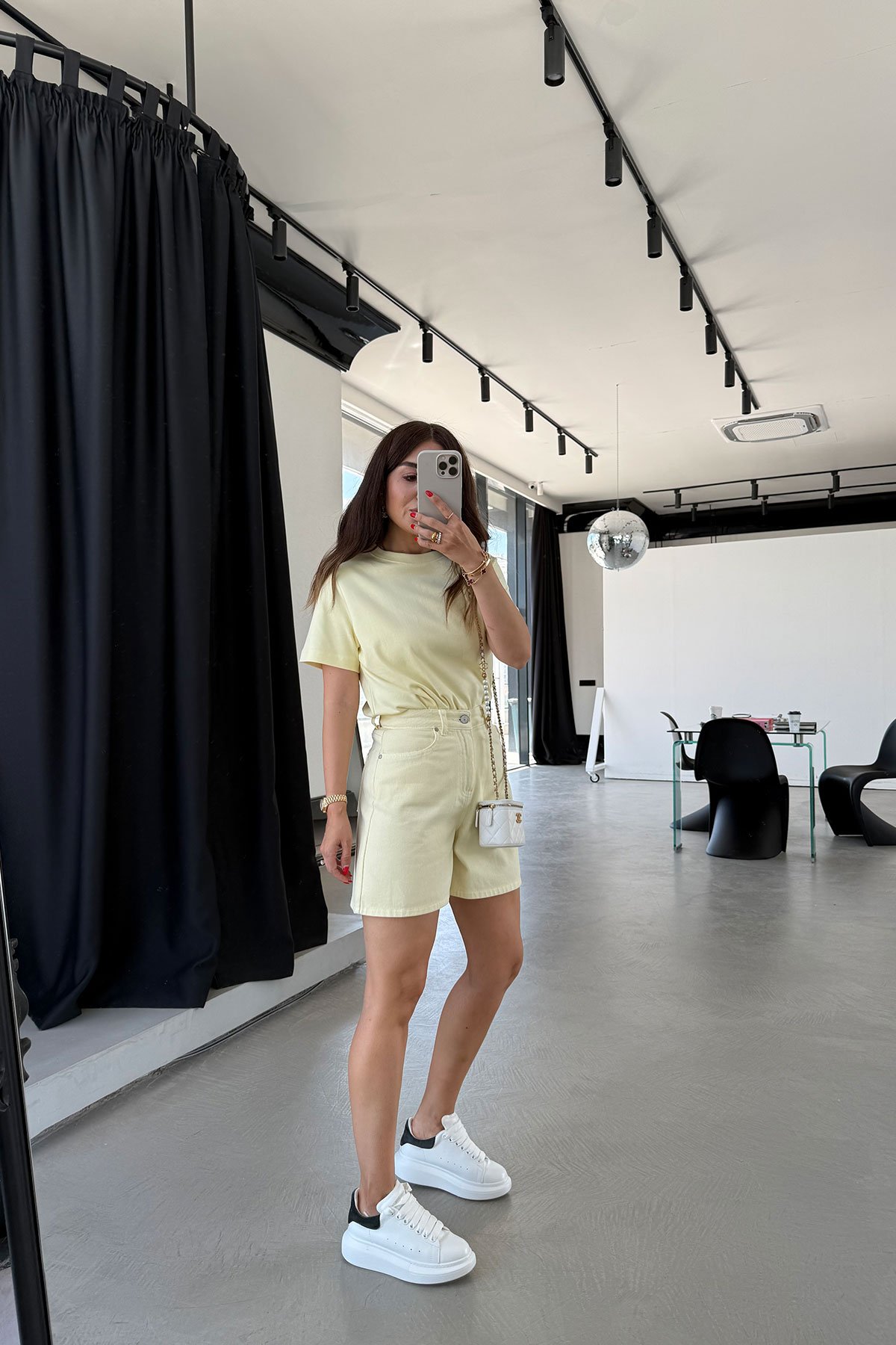 Geniş Kalıp Basic Denim Şort