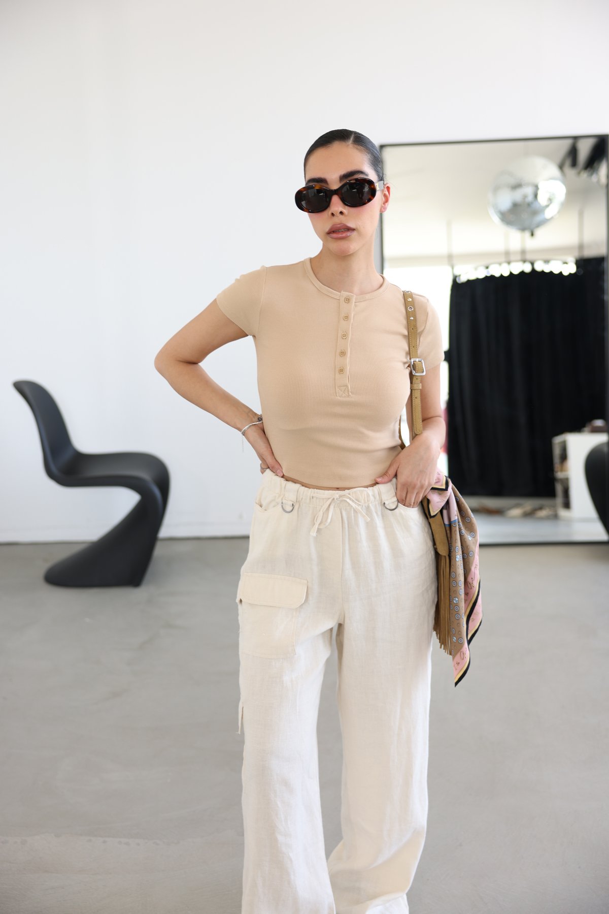 Önü Düğmeli Crop Bluz