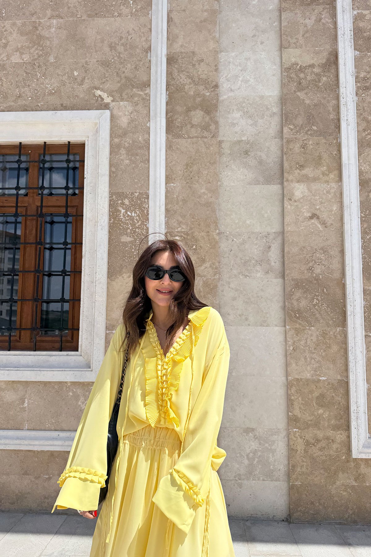 Önü Fırfırlı Şifon Gömlek