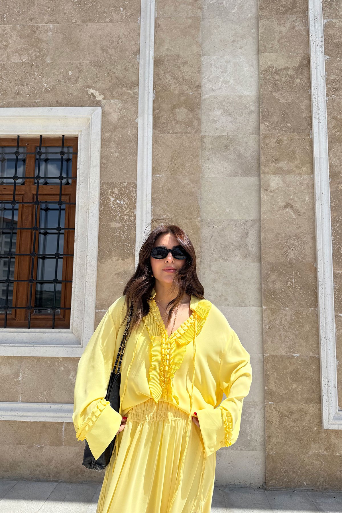 Önü Fırfırlı Şifon Gömlek