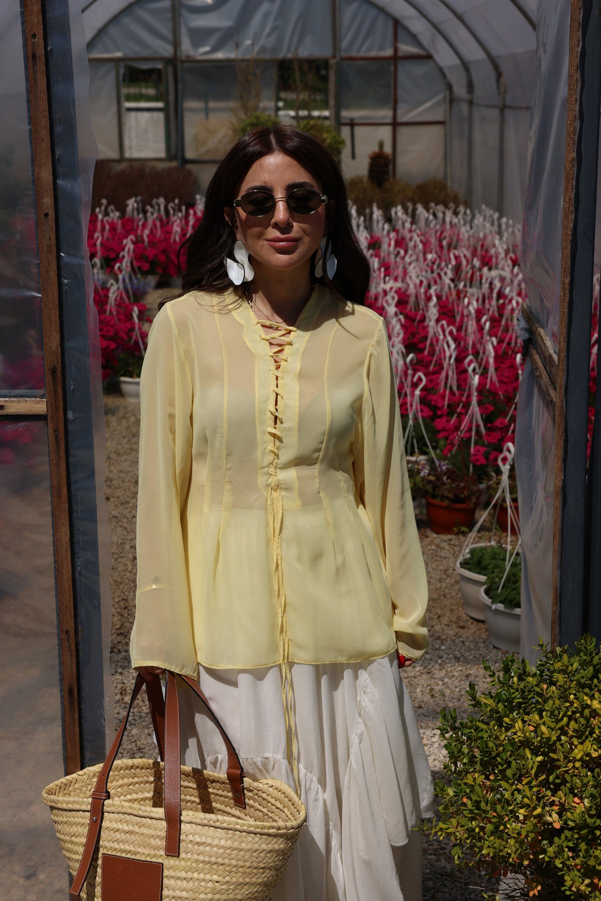 Önü Bağcıklı Transparan Bluz