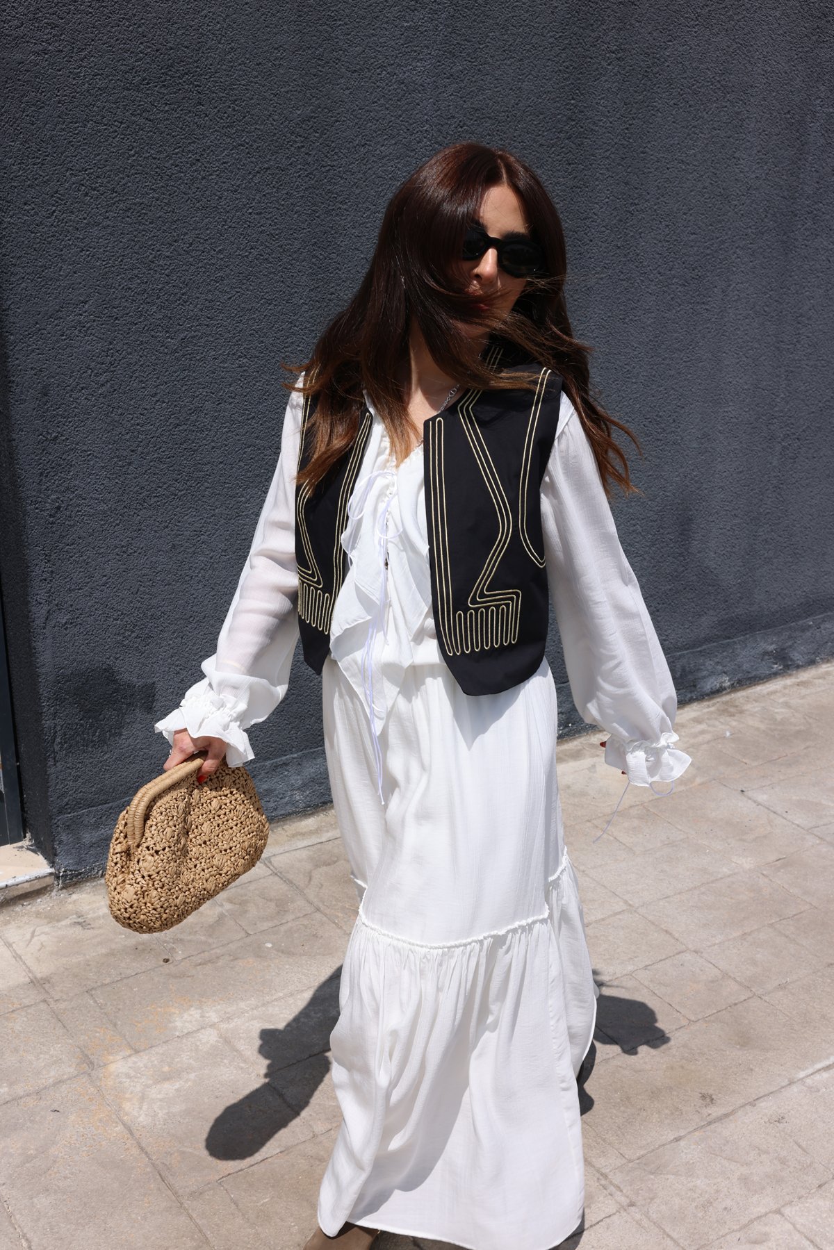 Gold Dikiş Desenli Yelek