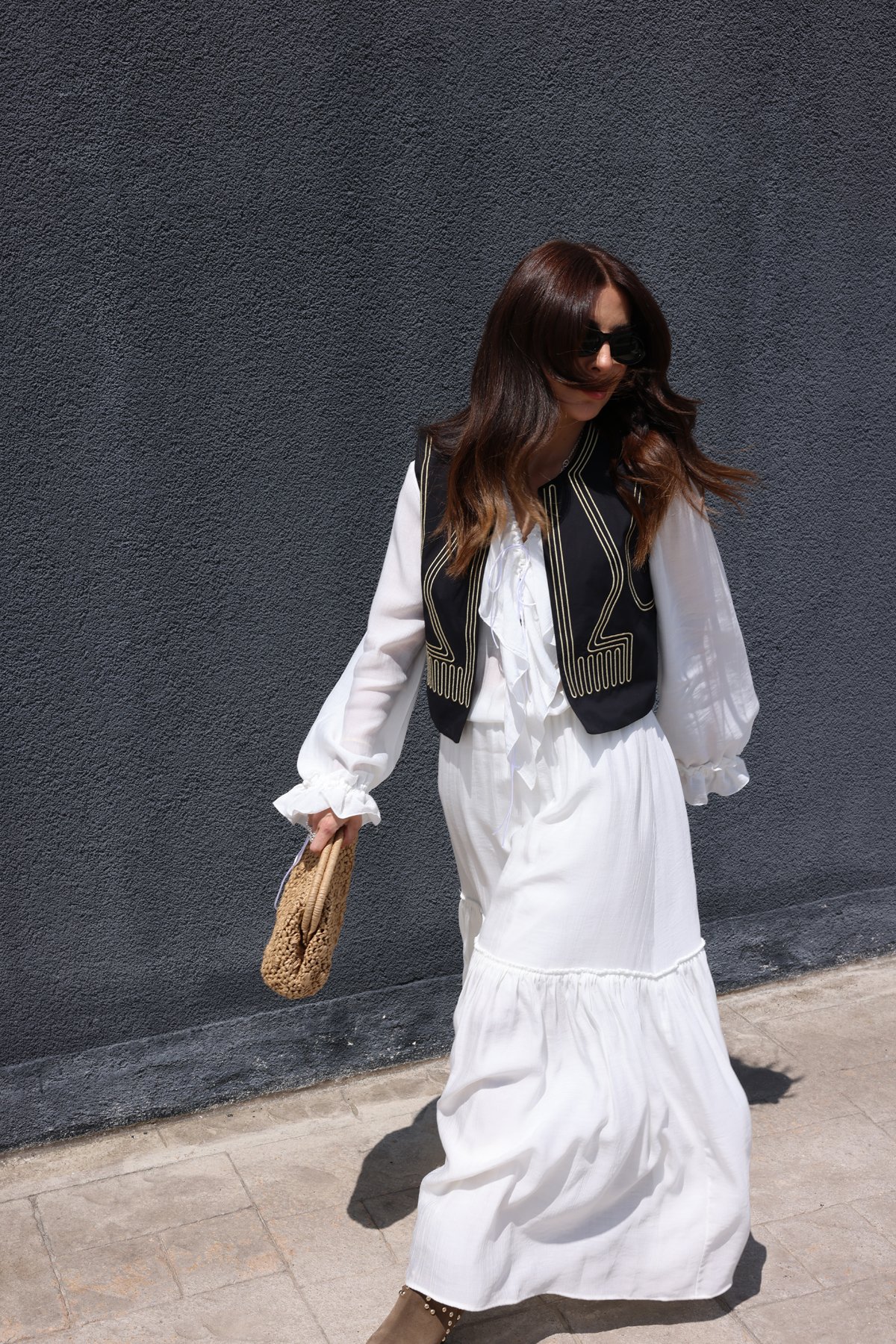 Gold Dikiş Desenli Yelek