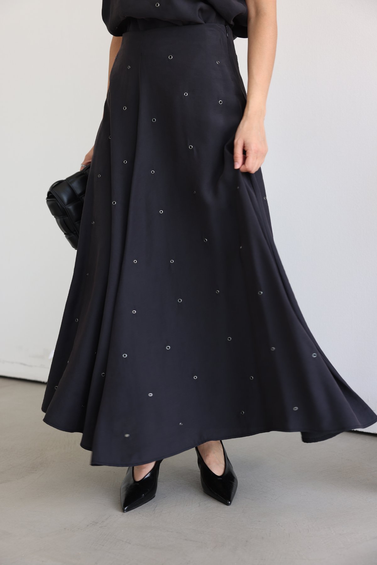 Kuş Gözlü Bluz Etek Takım