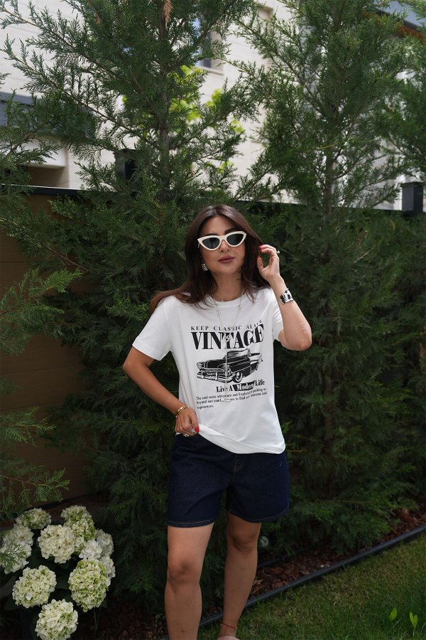 Araba Ve Yazı Baskılı Tshirt
