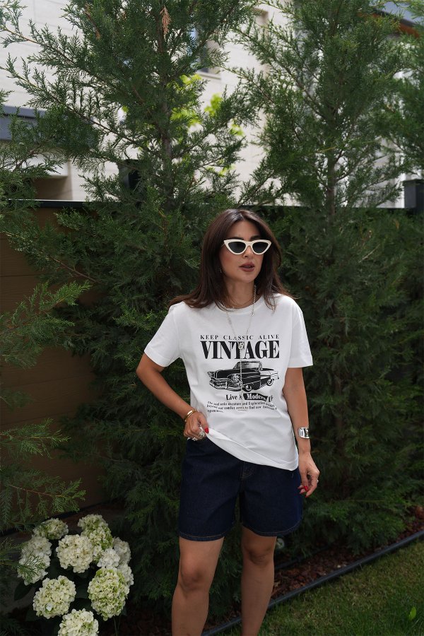 Araba Ve Yazı Baskılı Tshirt