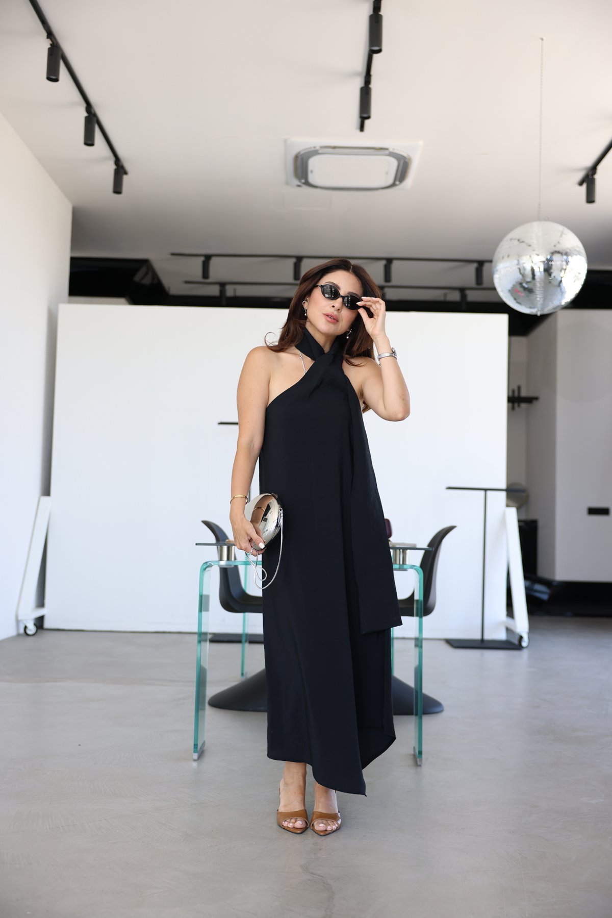 Boyundan Bağlama Detaylı Modal Elbise