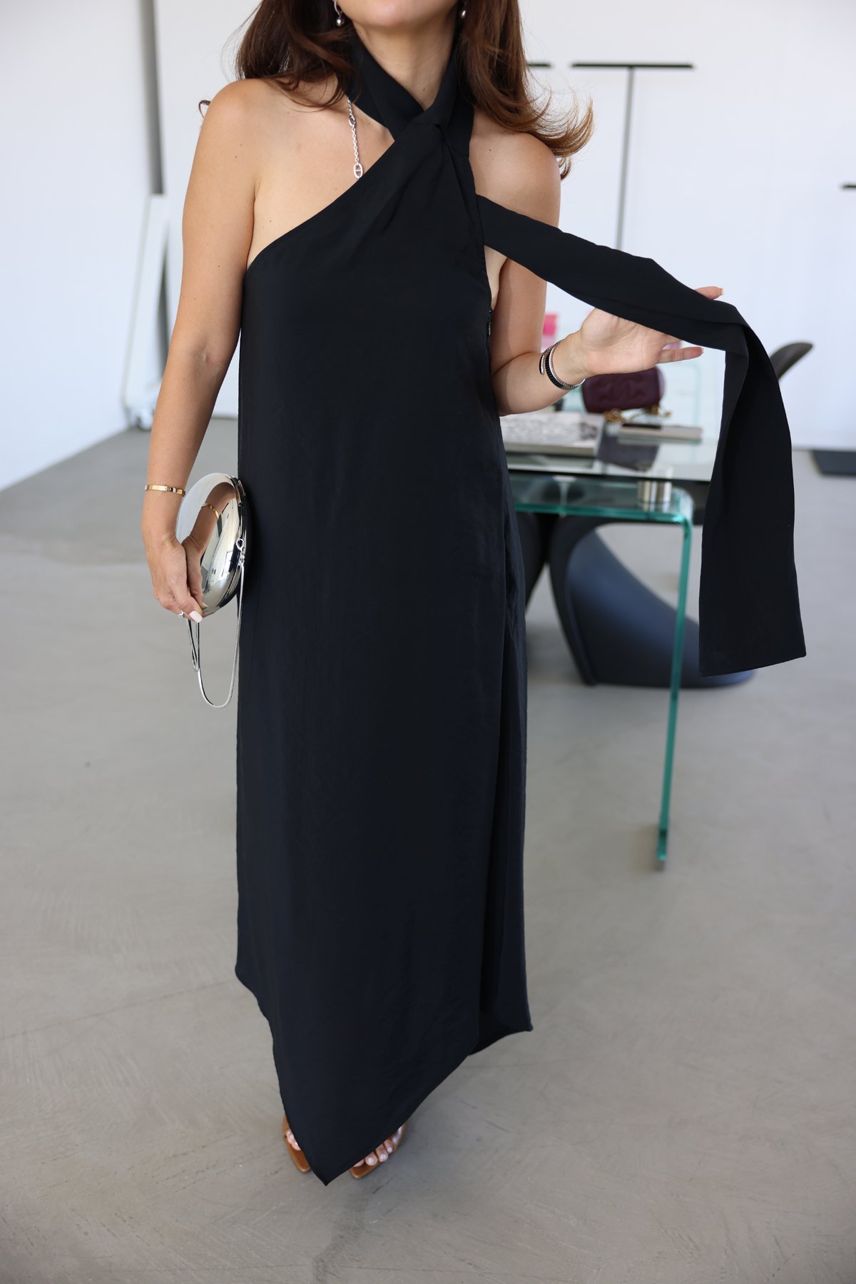 Boyundan Bağlama Detaylı Modal Elbise