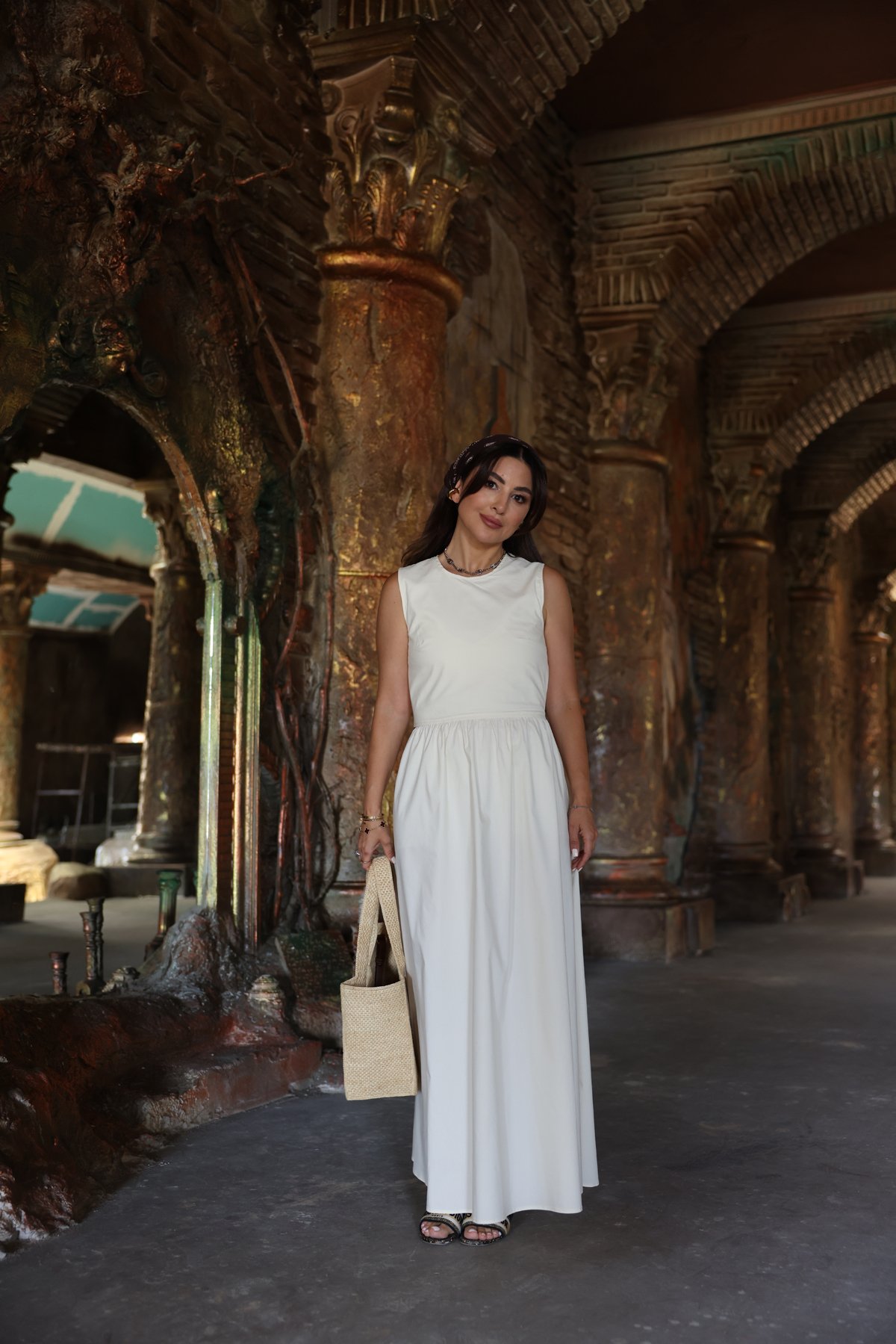 Bel Detaylı Uzun Kolsuz Elbise