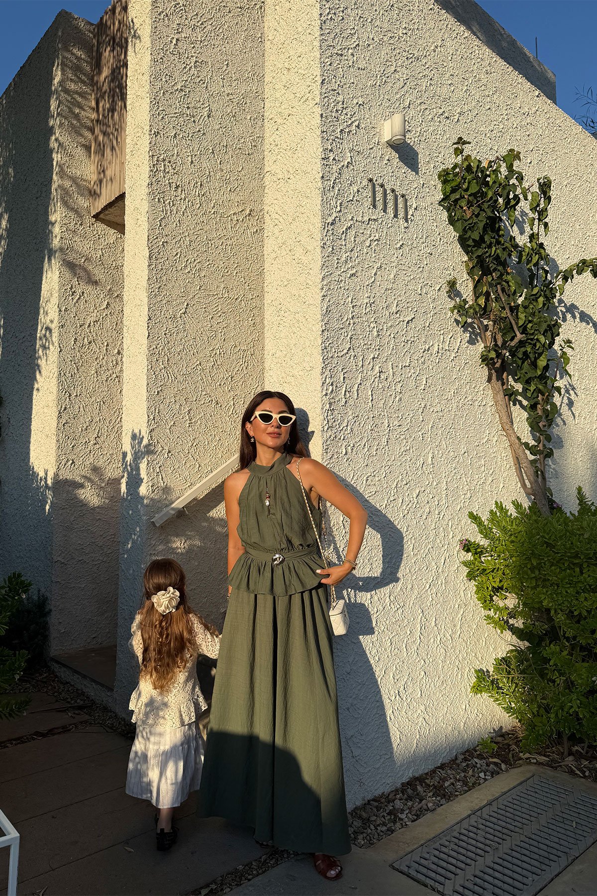 Piliseli Halter Yaka Bluz Etek Takım