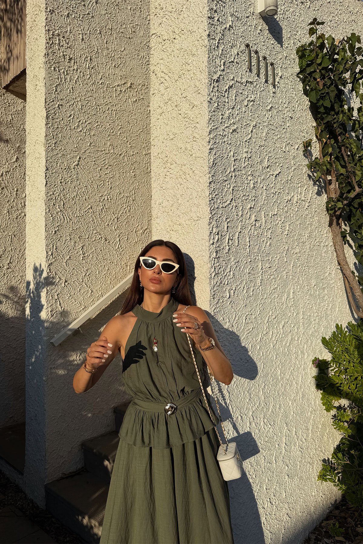 Piliseli Halter Yaka Bluz Etek Takım