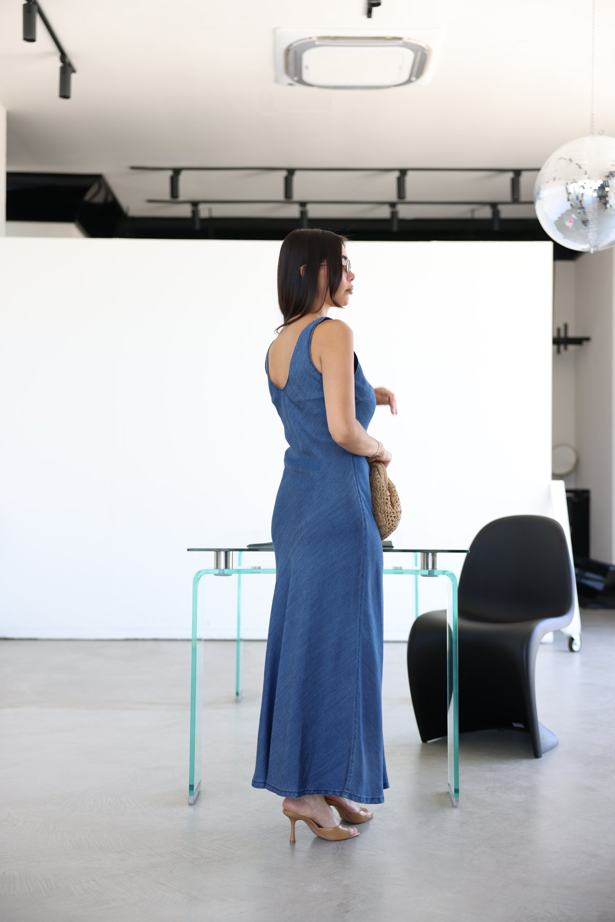 Verev Kesim İnce Denim Elbise