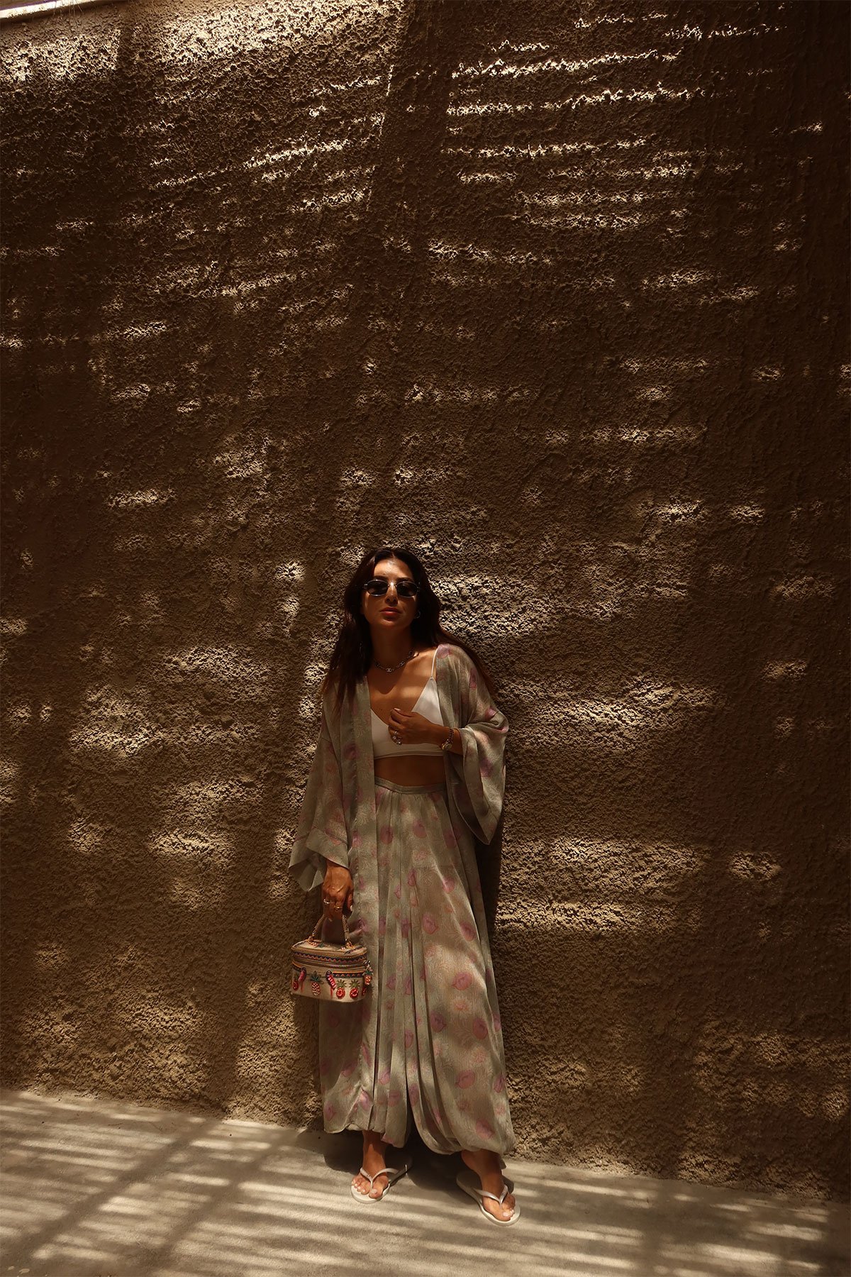 Çiçek Desenli Paçası Lastikli Pantolon