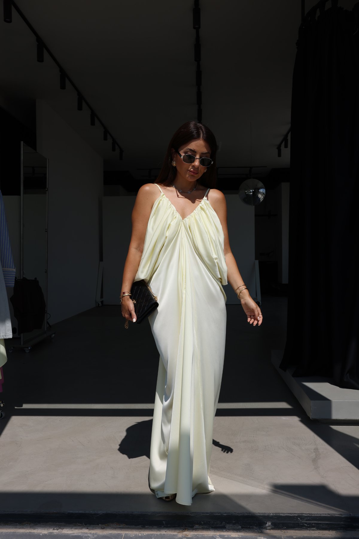 Ön Arka V Uzun Saten Elbise