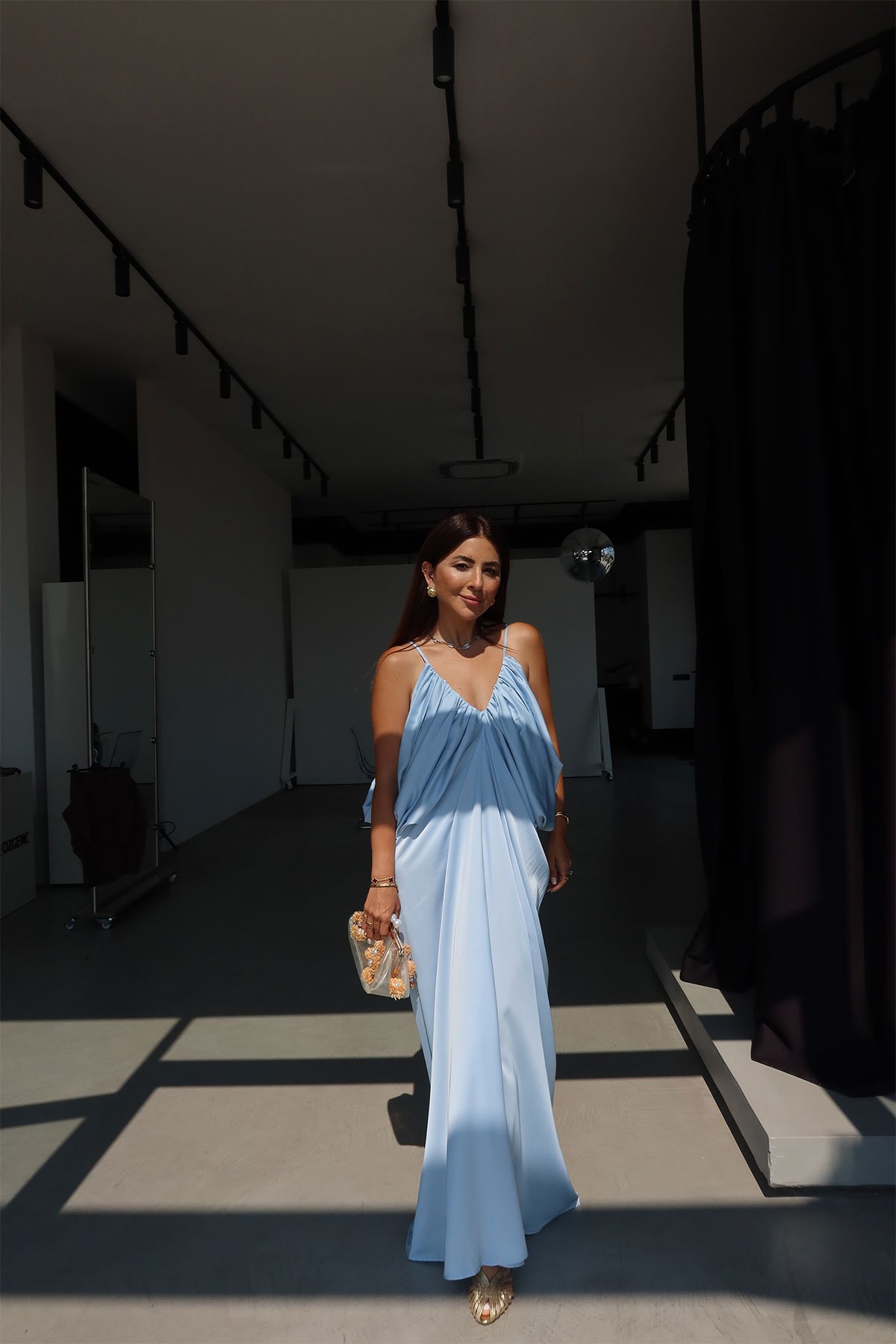 Ön Arka V Uzun Saten Elbise