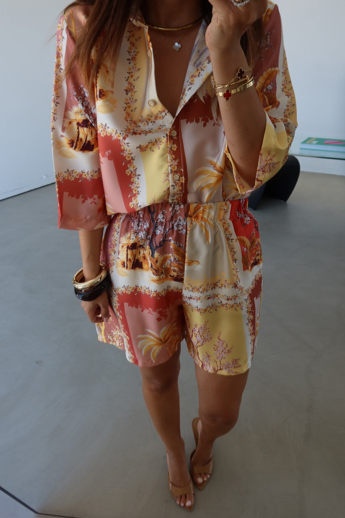 Karışık Desenli Saten Şort