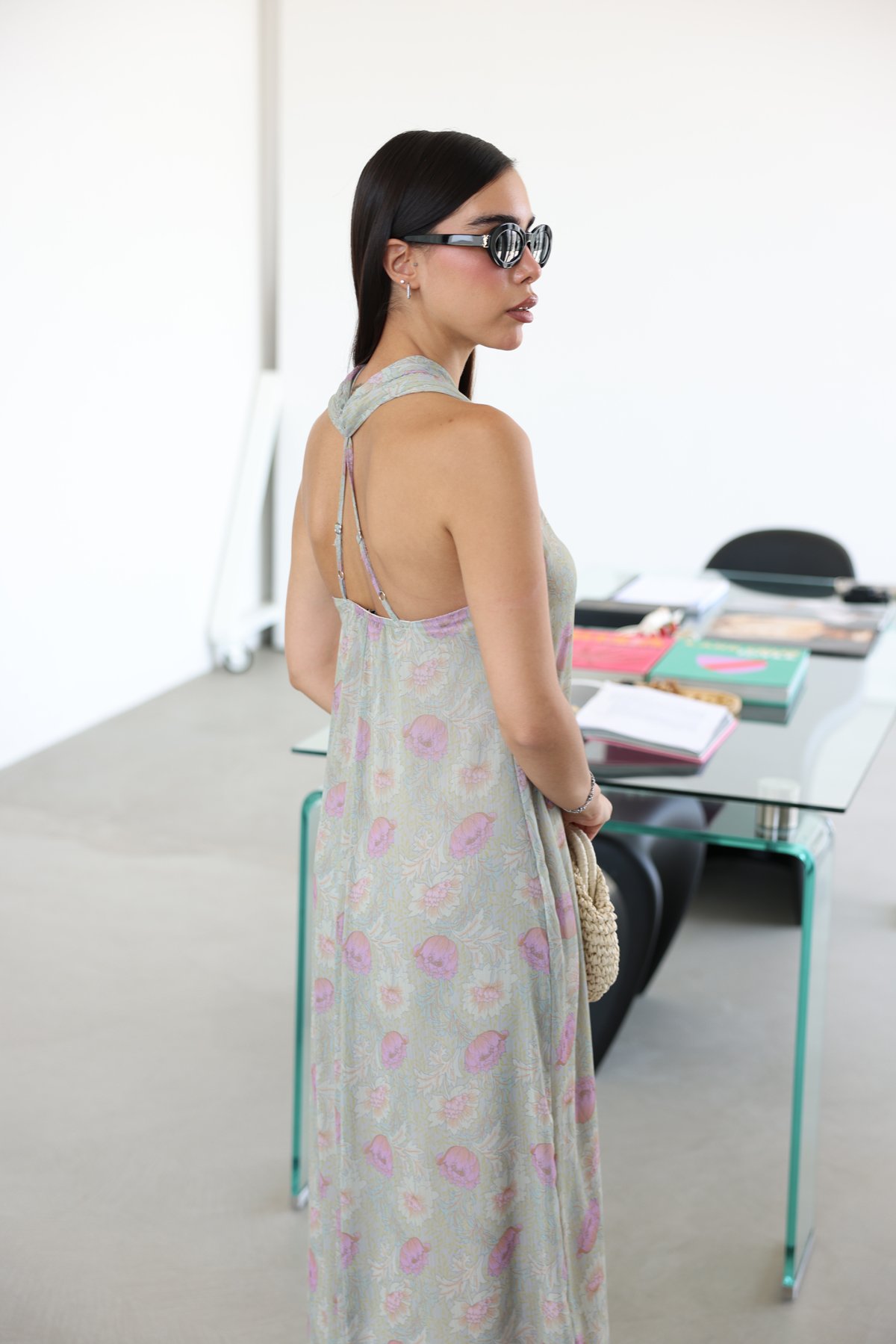 Çiçek Desenli Üzeri Tül Ayarlanabilir Askılı Elbise