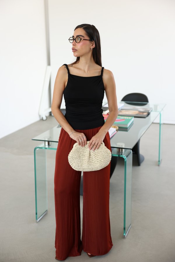 Yanı ve Askısı Büzgülü Bluz