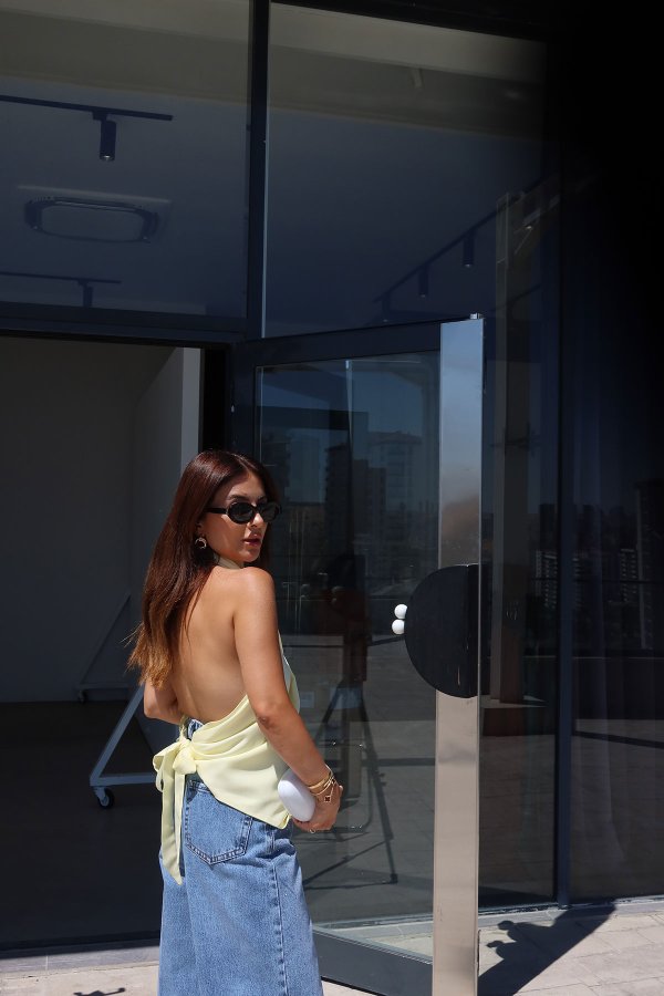 Önden Bağlamalı Büzgülü Bluz