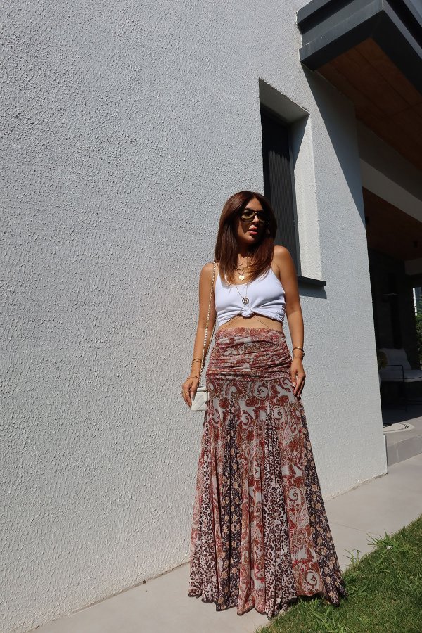 Bel Korse Detaylı Karışık Desenli Etek