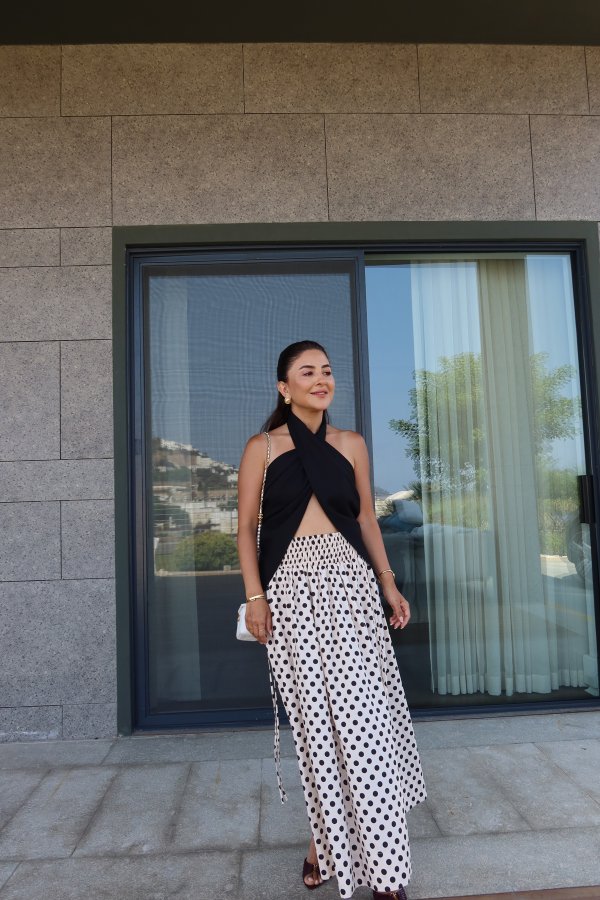 Beli Lastikli Puantiyeli Etek