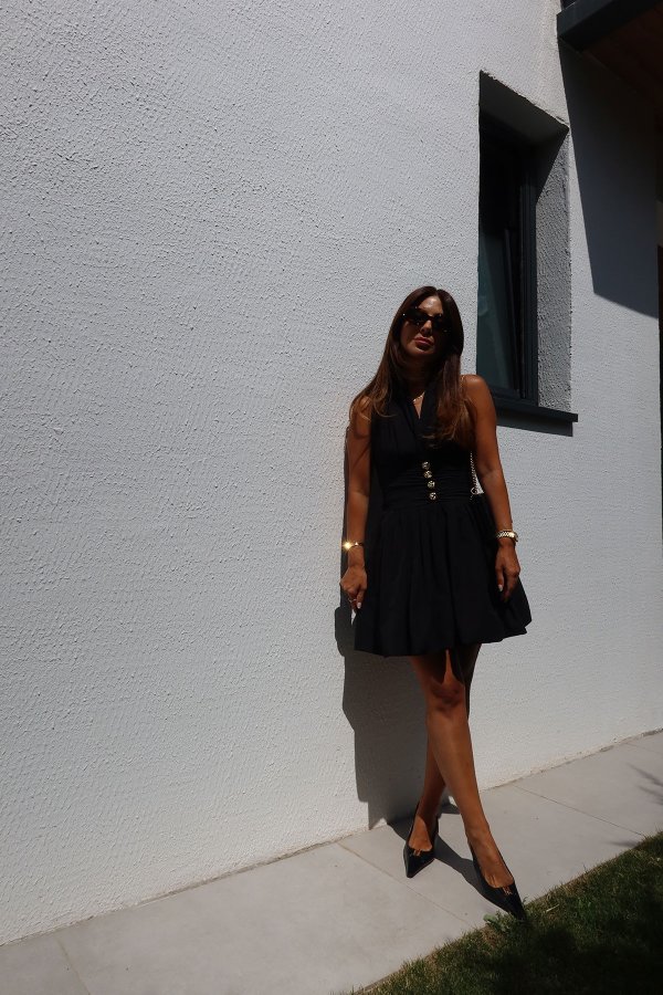 Gold Düğmeli Sırt Dekolteli Balon Elbise