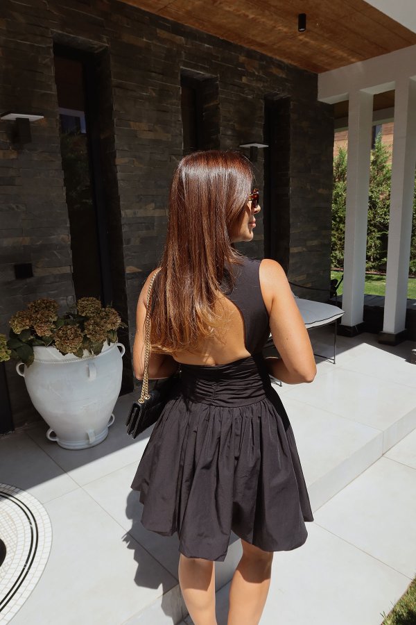 Gold Düğmeli Sırt Dekolteli Balon Elbise