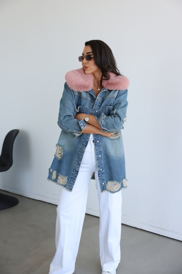 Yakası Kürk Detaylı Eskitme Denim Ceket