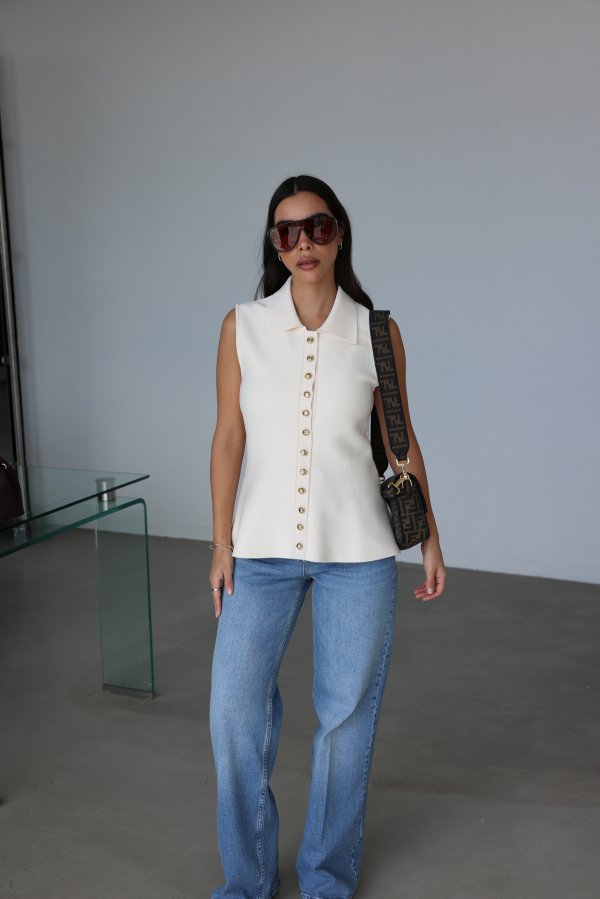 Polo Yaka Gold Düğmeli Yelek