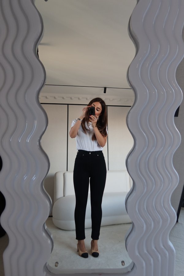 Likralı Dar Paça Jean