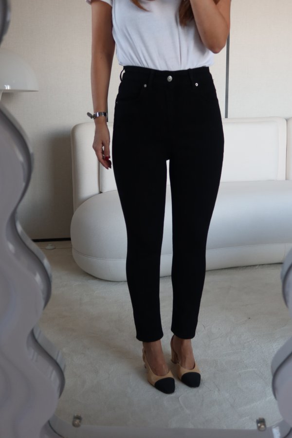 Likralı Dar Paça Jean