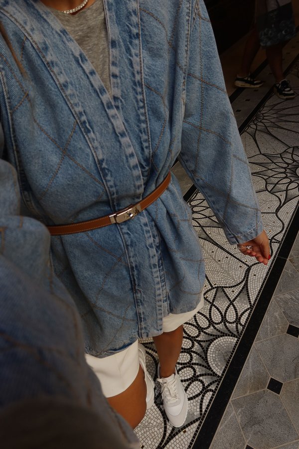 Kontrast Dikişli Kuşaklı Denim Ceket
