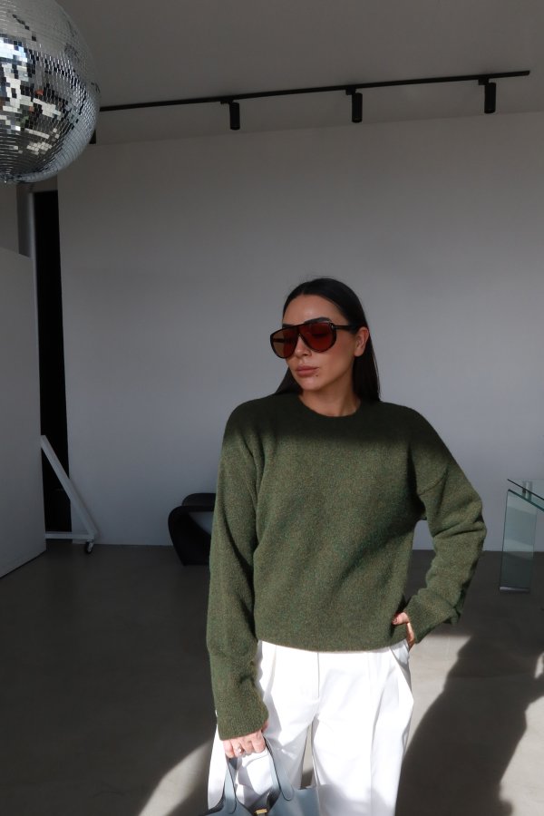 Bisiklet Yaka Yumuşak Dokulu Triko Kazak