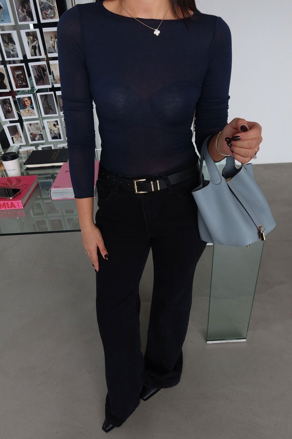 Naturel Yaka İnce Kaşmir Bluz