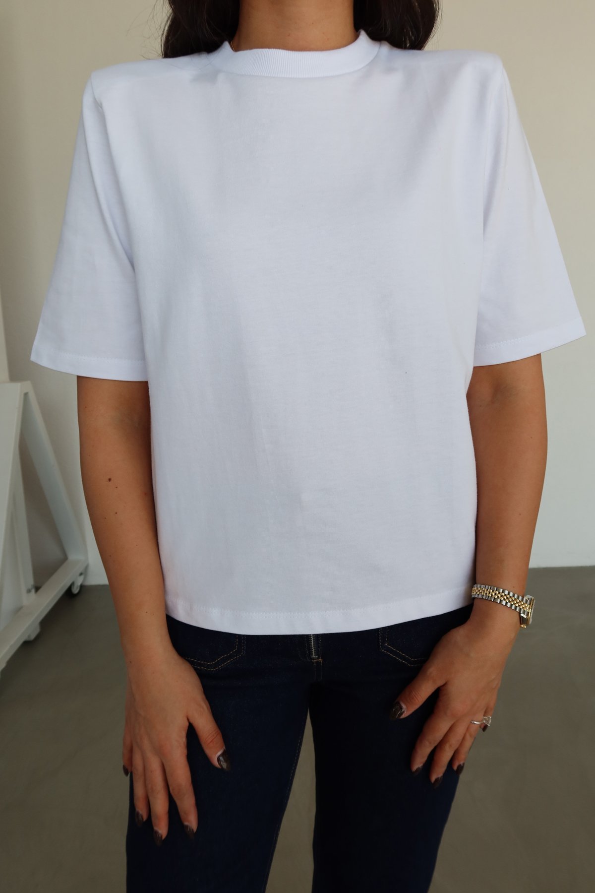 Omuzu Vatkalı Basic Tişört