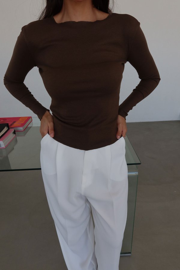 Naturel Yaka İnce Basic Bluz