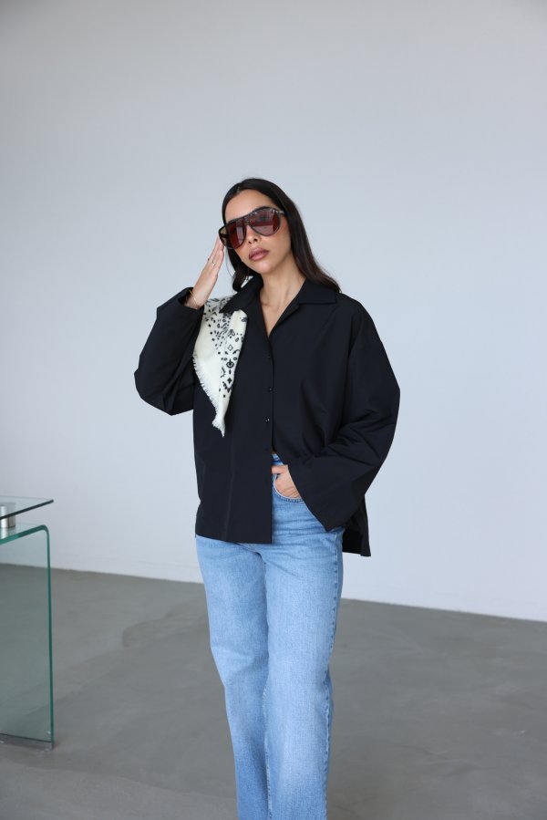 Önü Kısa Arkası Uzun Oversize Gömlek