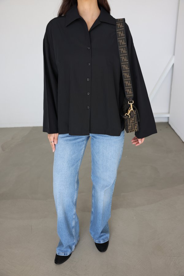 Önü Kısa Arkası Uzun Oversize Gömlek