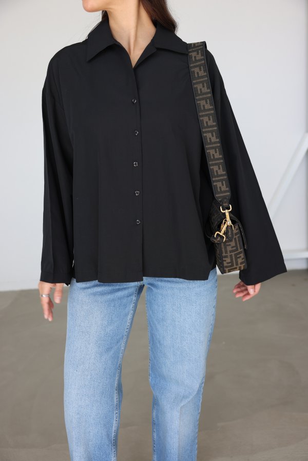 Önü Kısa Arkası Uzun Oversize Gömlek