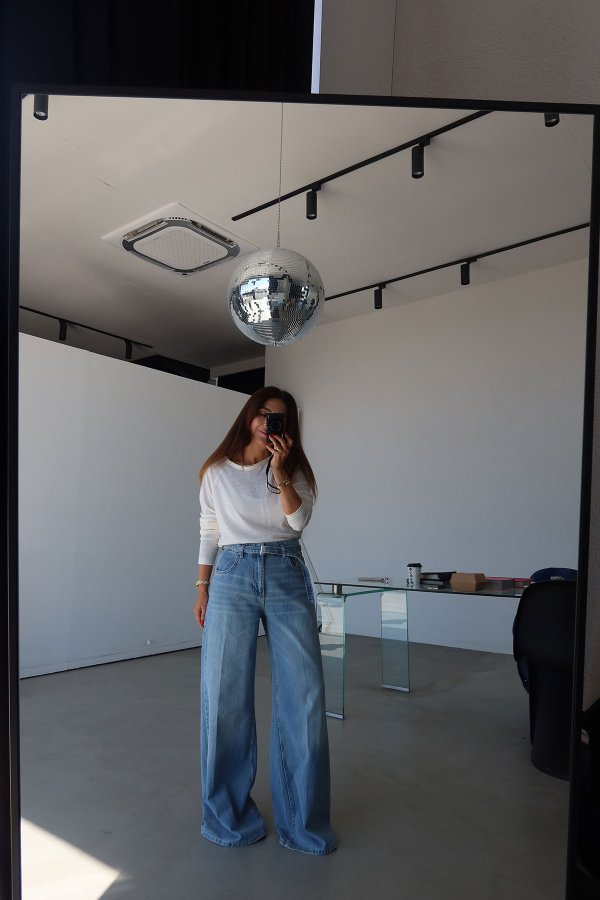 Geniş Paça Beli Kemerli Jean
