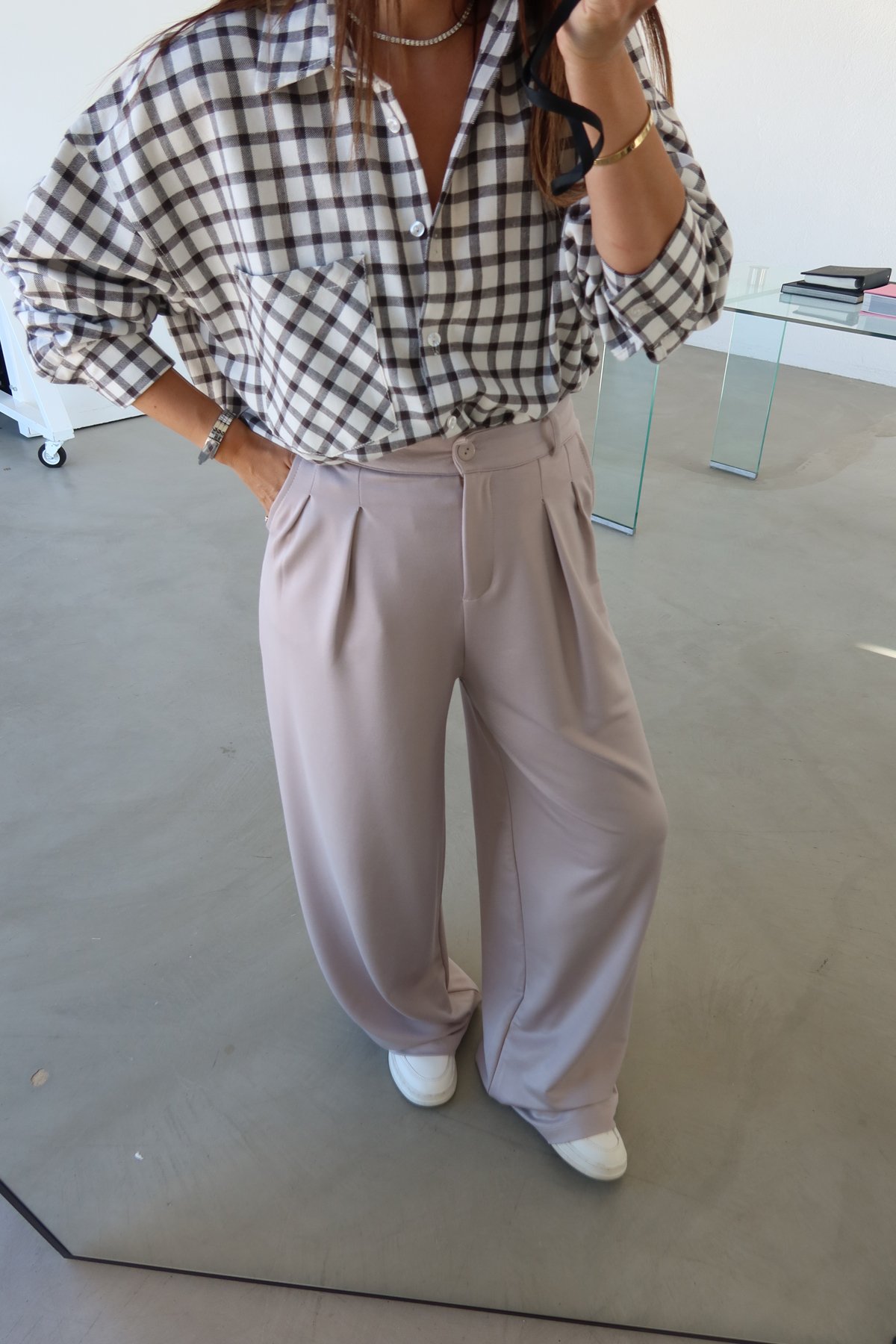 Çift Pensli Likralı Geniş Paça Pantolon