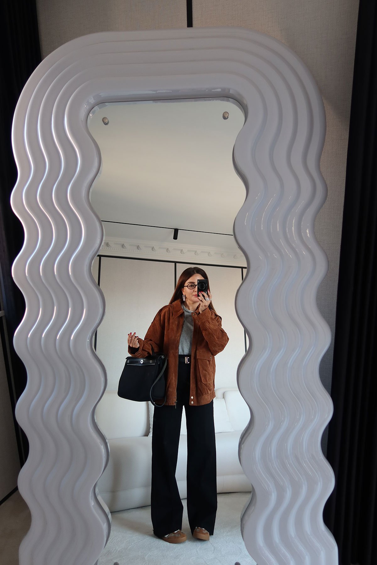 Paçası Kesik Deri Kemerli Jean