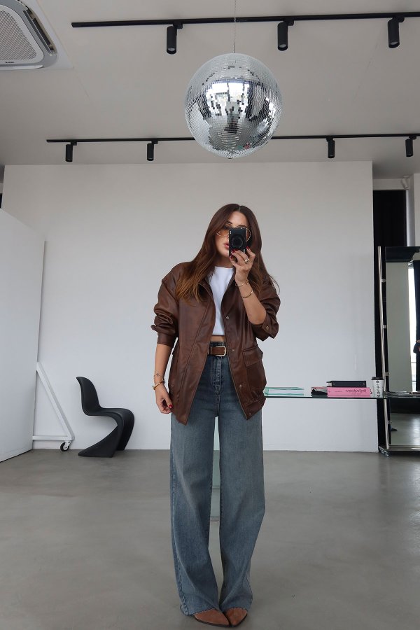 Paçası Kesik Deri Kemerli Jean