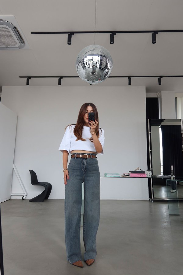 Paçası Kesik Deri Kemerli Jean